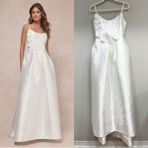 Sz M - NWOT Lulus Dreamy‎ Forever White Taffeta Rosette Maxi Dress with Pockets